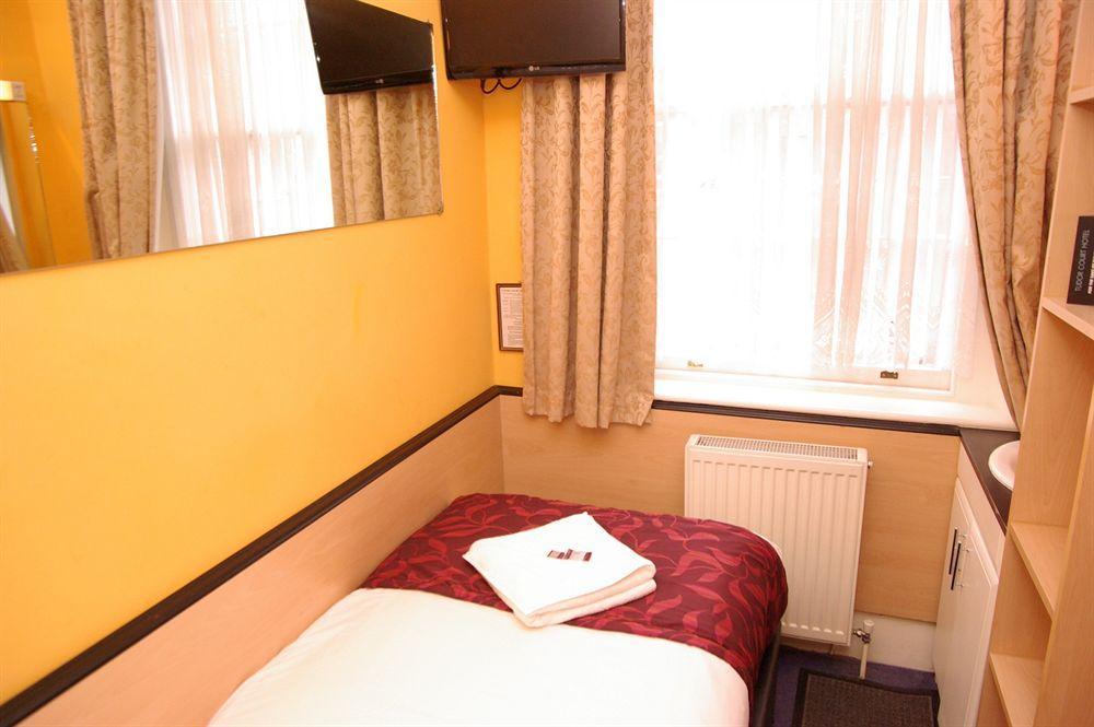 Hotel Tudor Court Londra