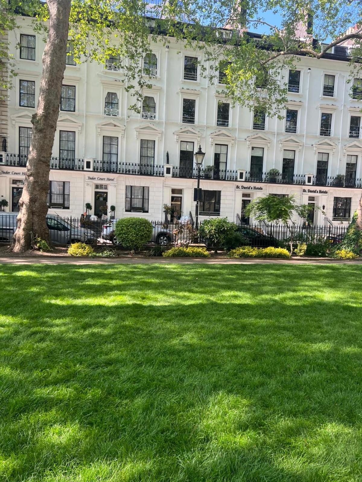 Tudor Court Hotel Londra