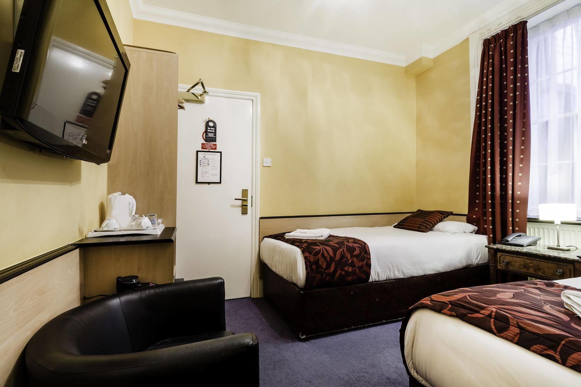 Tudor Court Hotel Londen